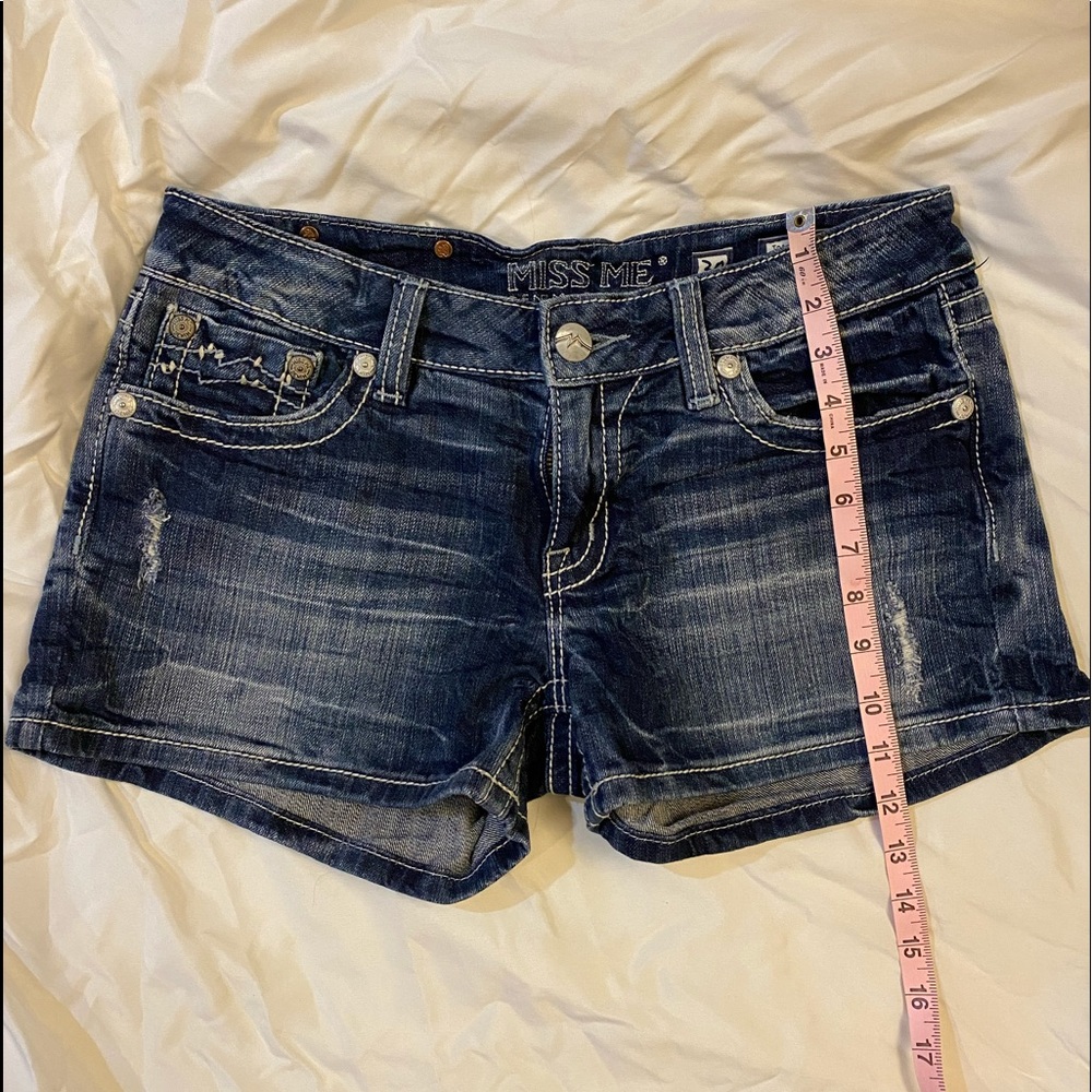 Miss me shorts 💋